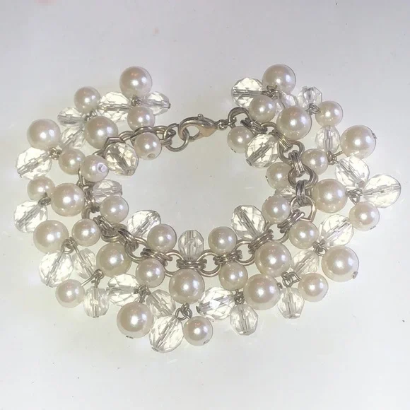 Silver Tone Faux Pearl & Clear Beads Chunky Boho Beaded Bracelet - Picture 1 of 6